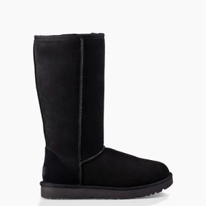 Brand new UGGS- CLASSIC TALL II BOOT